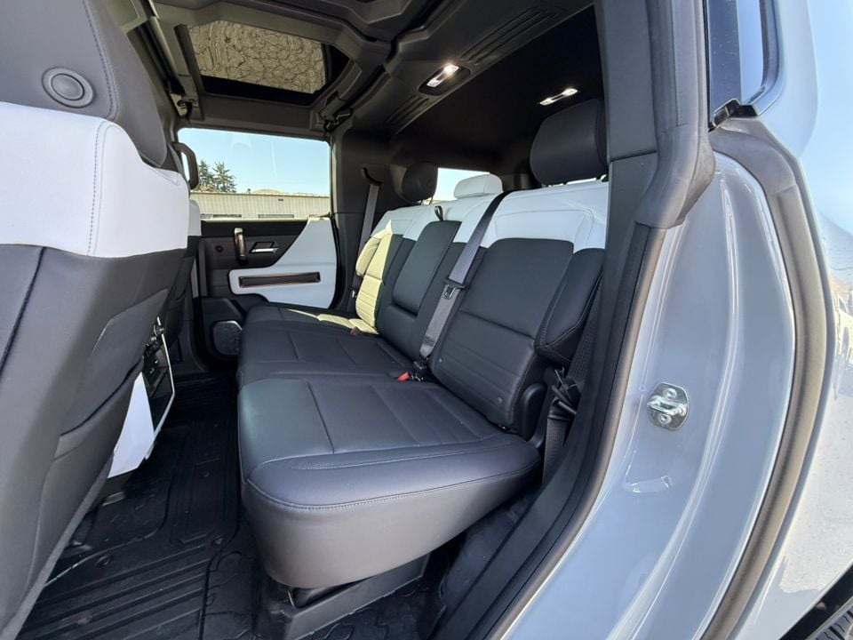 2024 GMC HUMMER EV 2X - Photo 29