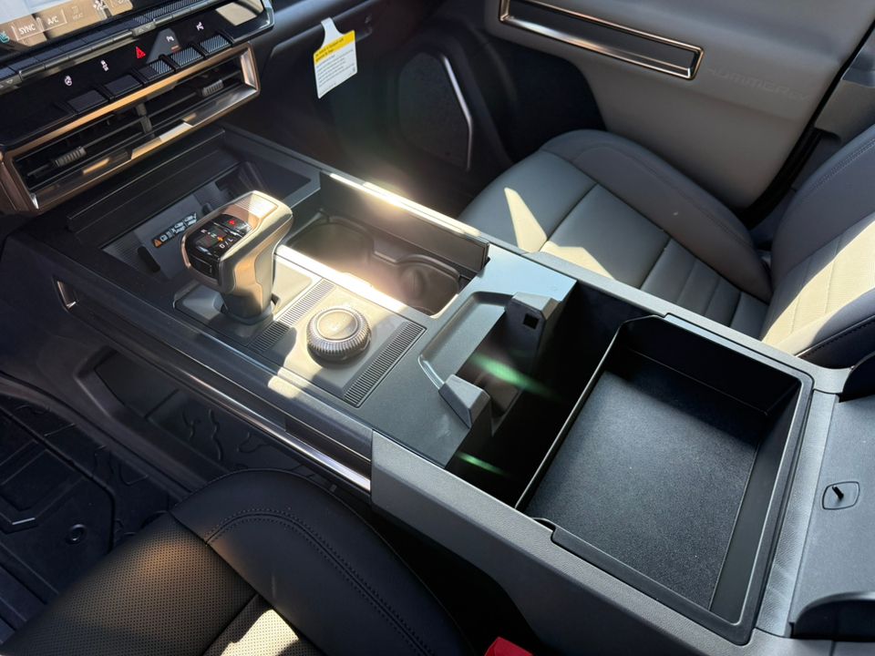 2025 GMC HUMMER EV 2X - Photo 21