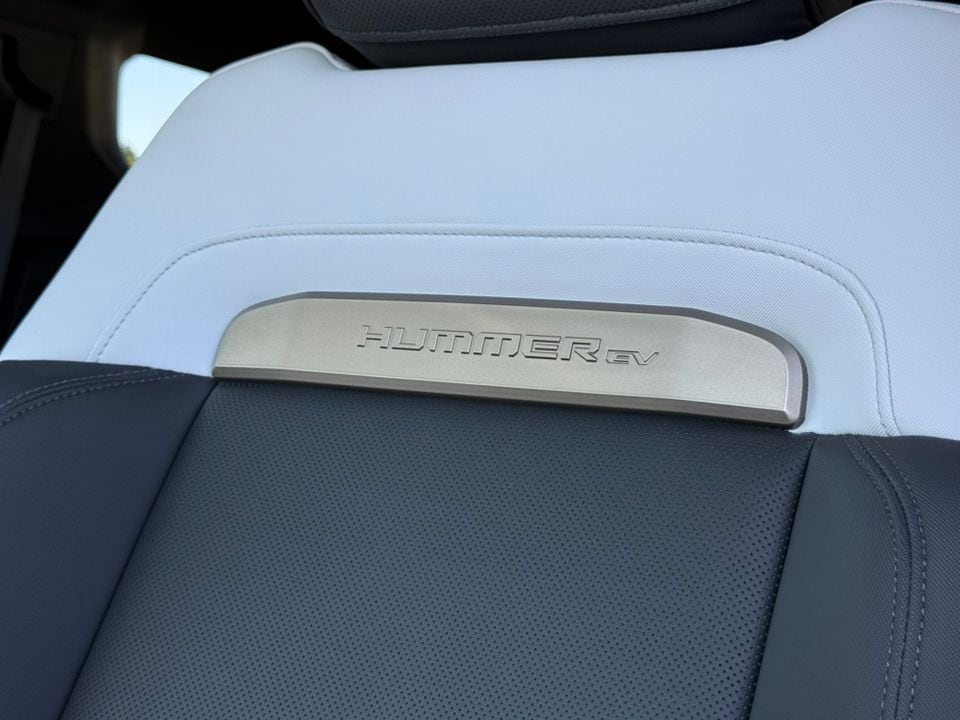2024 GMC HUMMER EV 2X - Photo 21