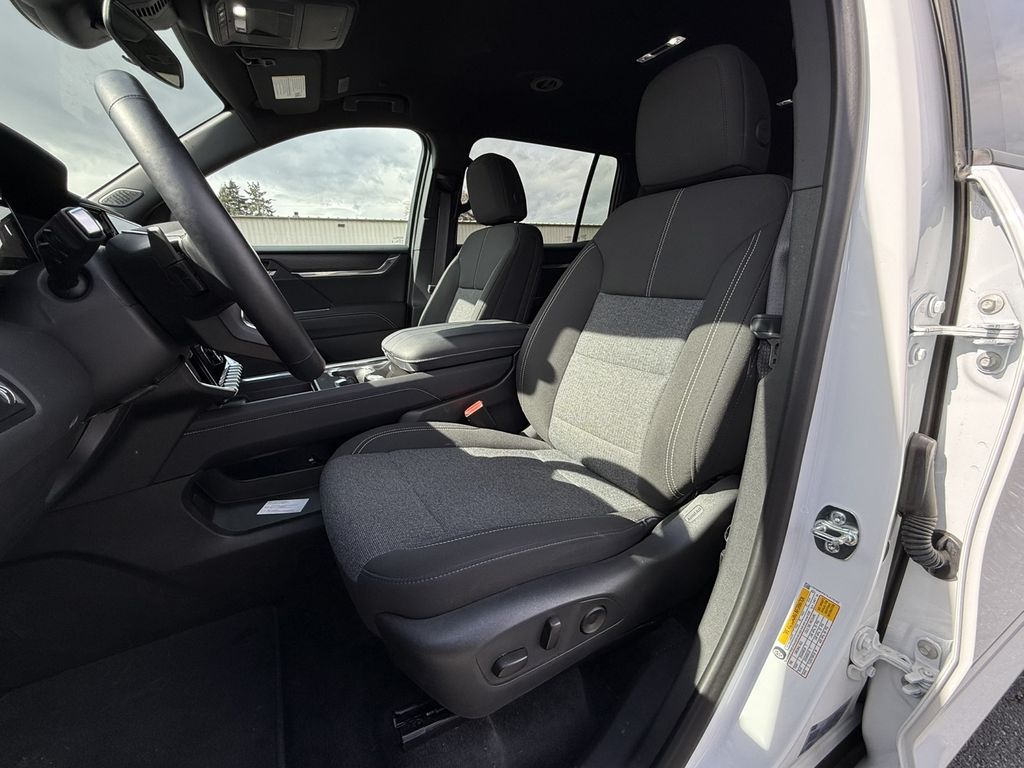 2025 GMC Acadia Elevation - Photo 19