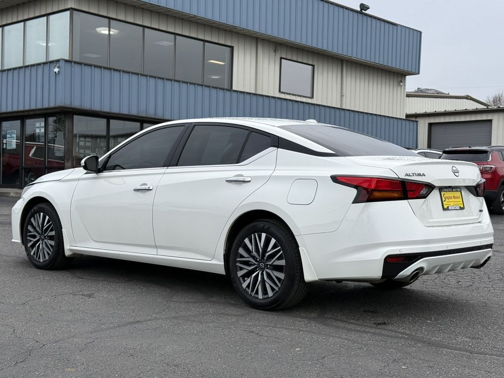 Used 2025 Nissan Altima SV AWD Sedan