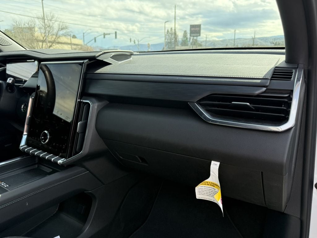 2025 GMC Acadia Elevation - Photo 24