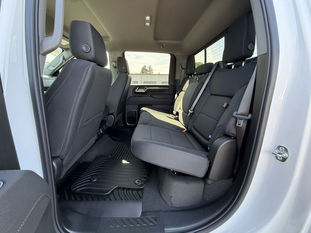 2025 GMC Sierra 3500HD SLE - Photo 26