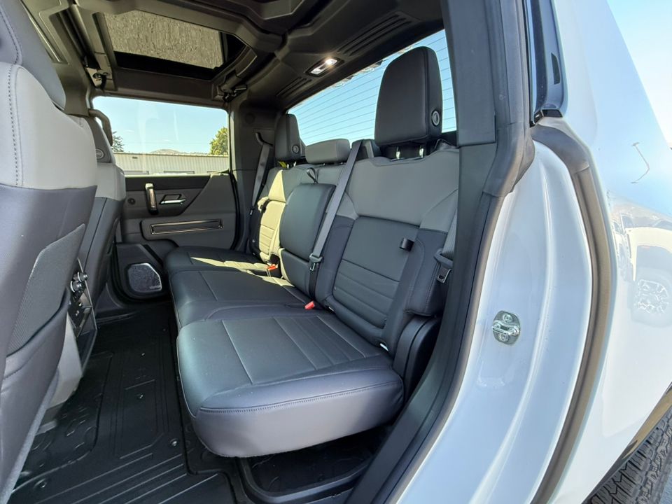 2025 GMC HUMMER EV 2X - Photo 31