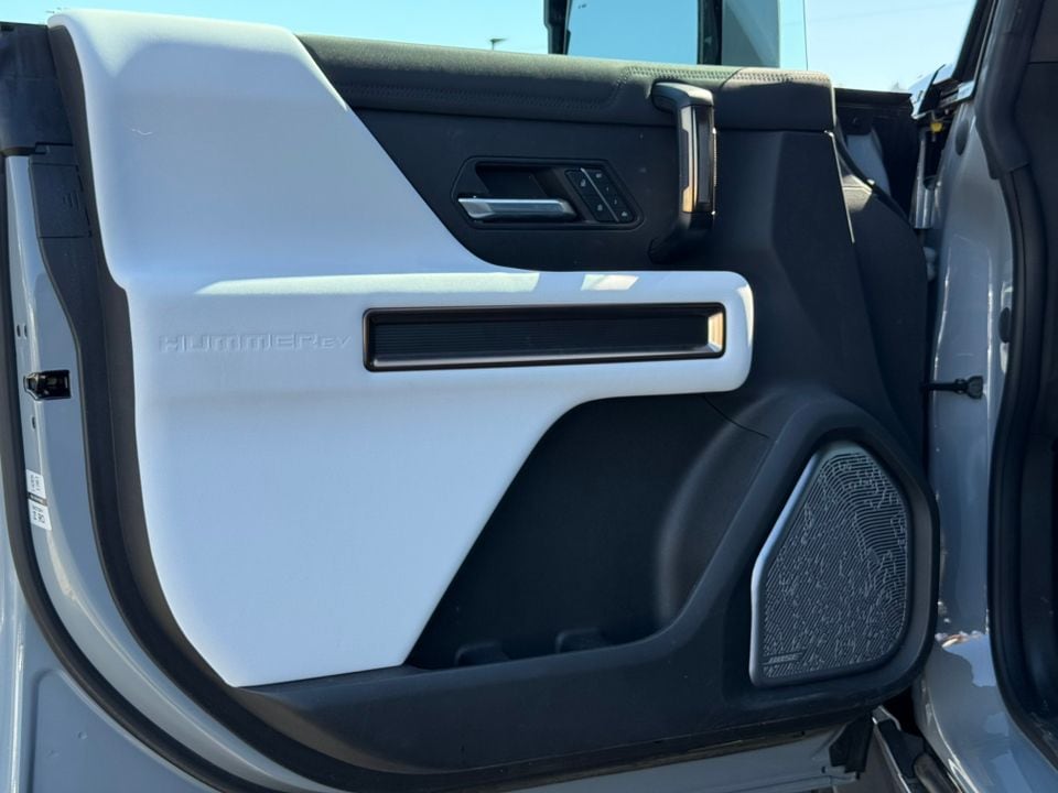 2024 GMC HUMMER EV 2X - Photo 26