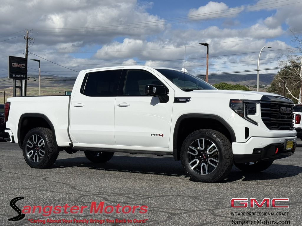 2023 GMC Sierra 4WD Crew Cab Short Box AT4's photo