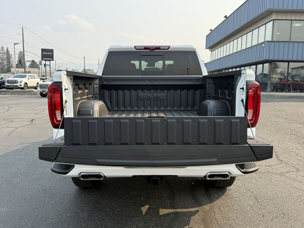2026 GMC Sierra 1500 AT4 - Photo 9