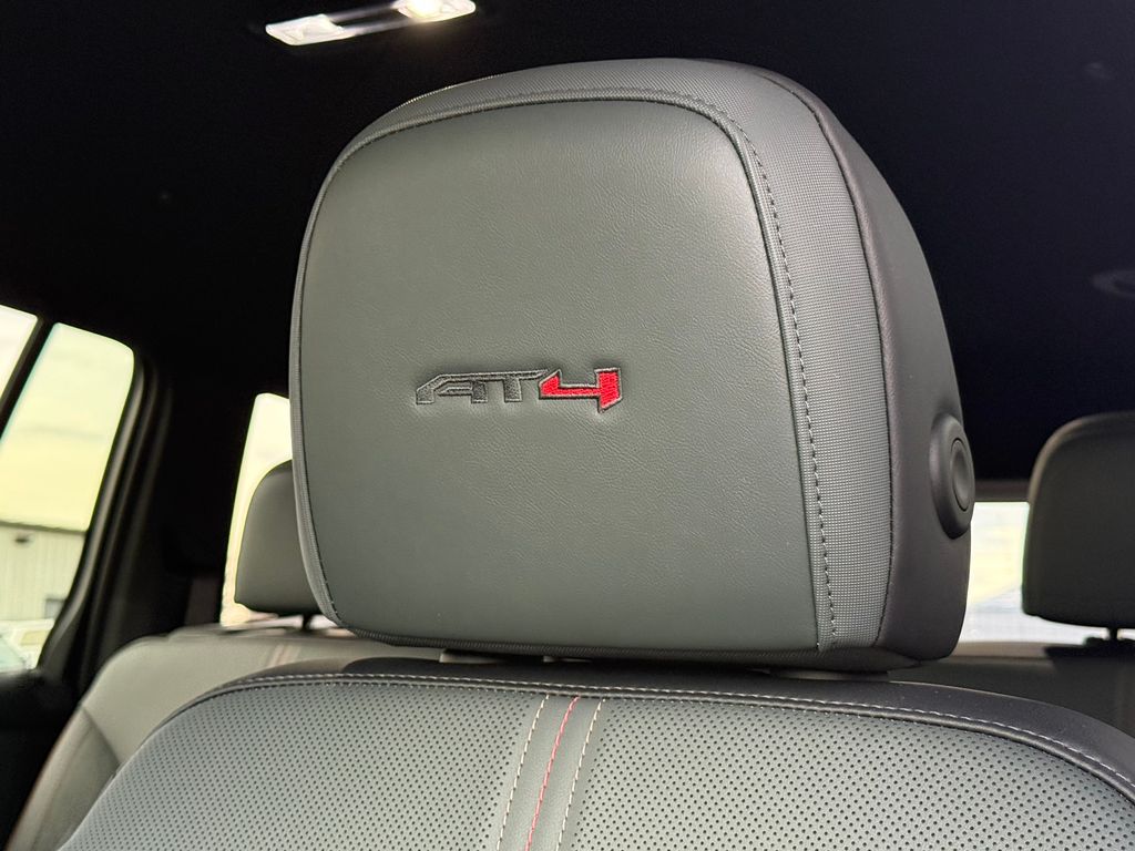 2026 GMC Acadia AT4 - Photo 20