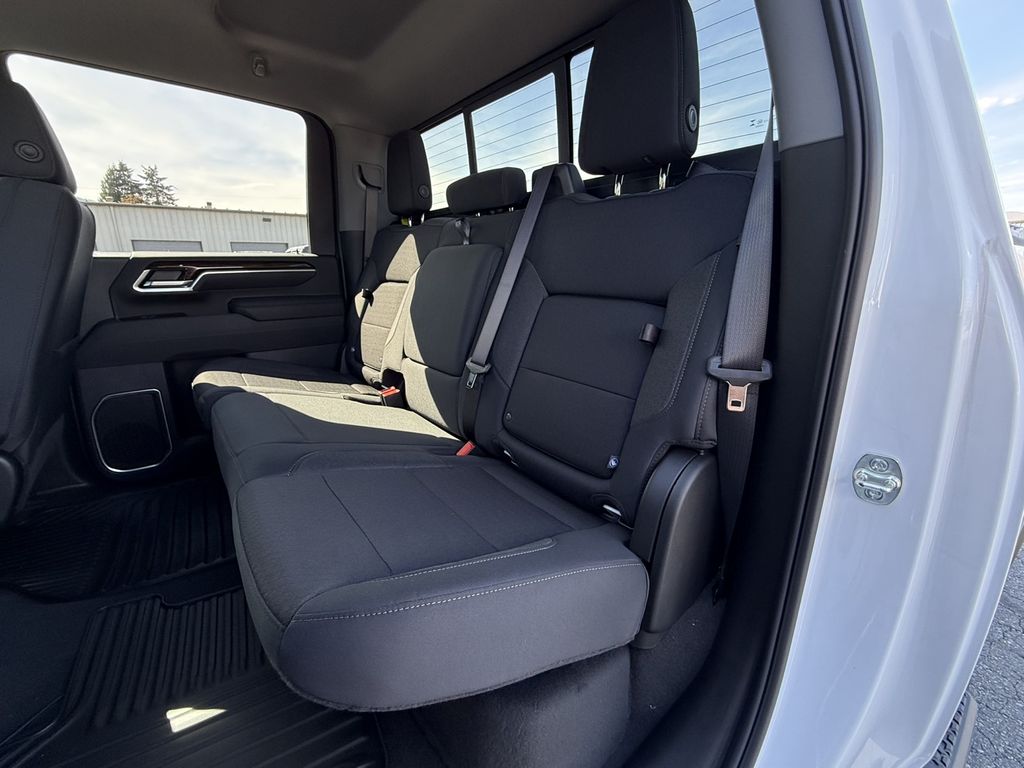 2025 GMC Sierra 3500HD SLE - Photo 27