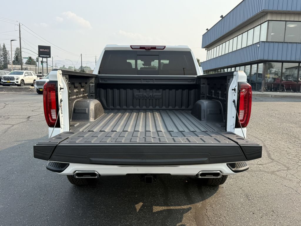 2026 GMC Sierra 1500 AT4 - Photo 8