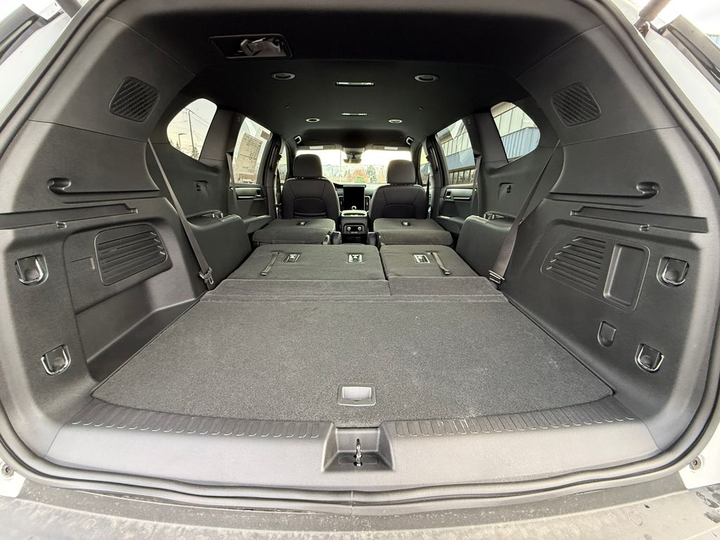 2026 GMC Acadia AT4 - Photo 7