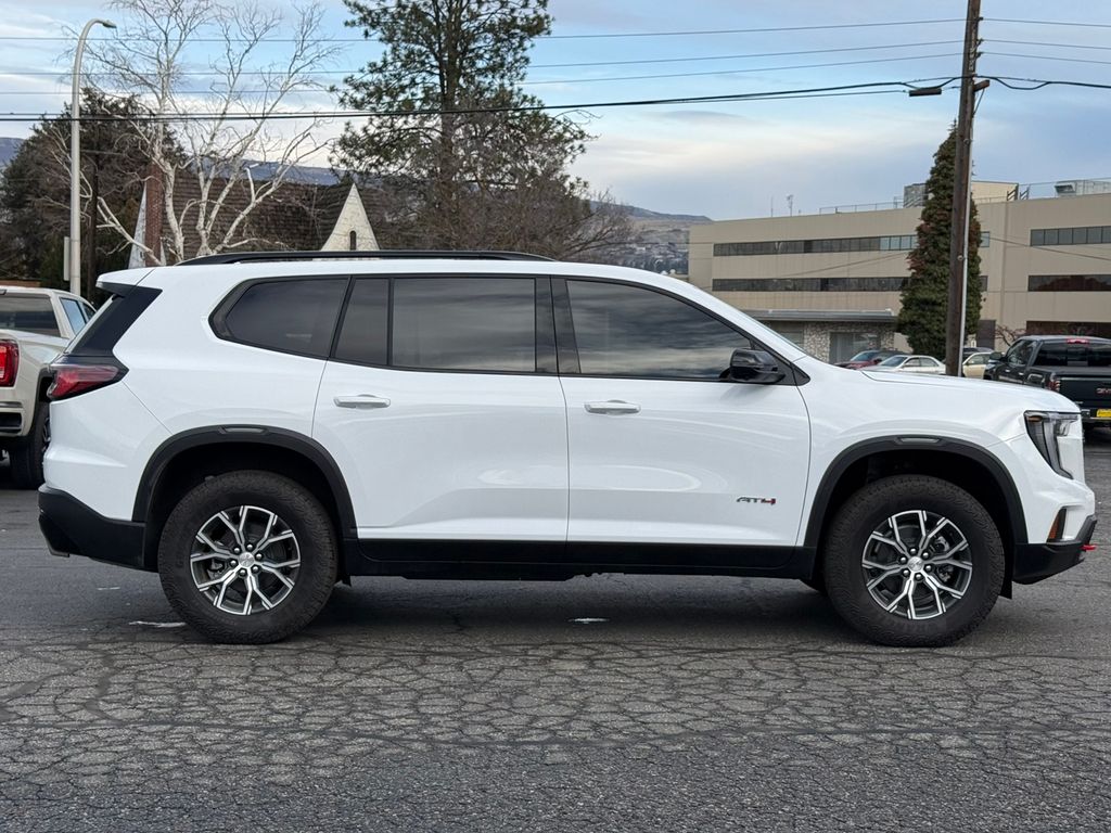 2026 GMC Acadia AT4 - Photo 9