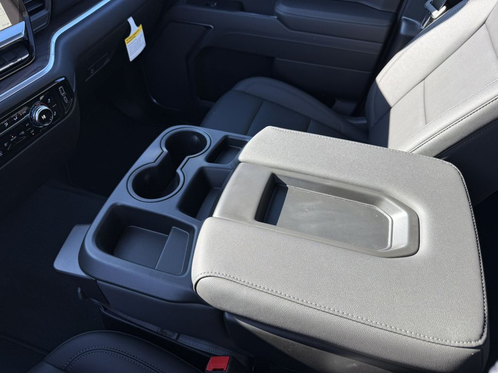 2025 GMC Sierra 2500HD SLT - Photo 18