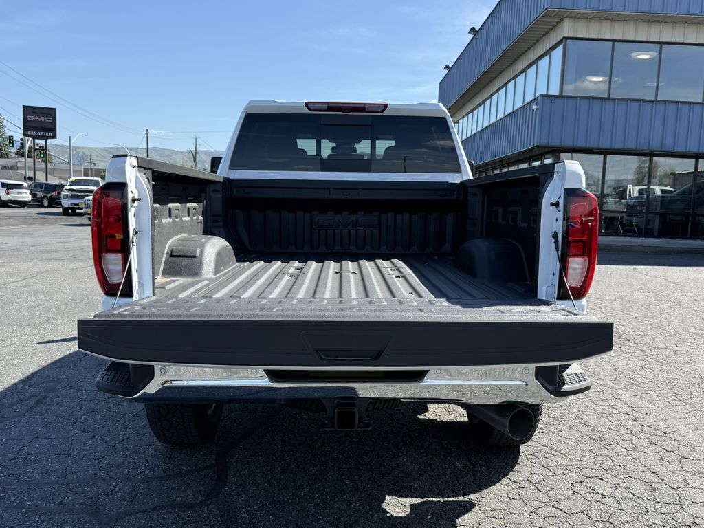2025 GMC Sierra 3500HD SLE - Photo 6