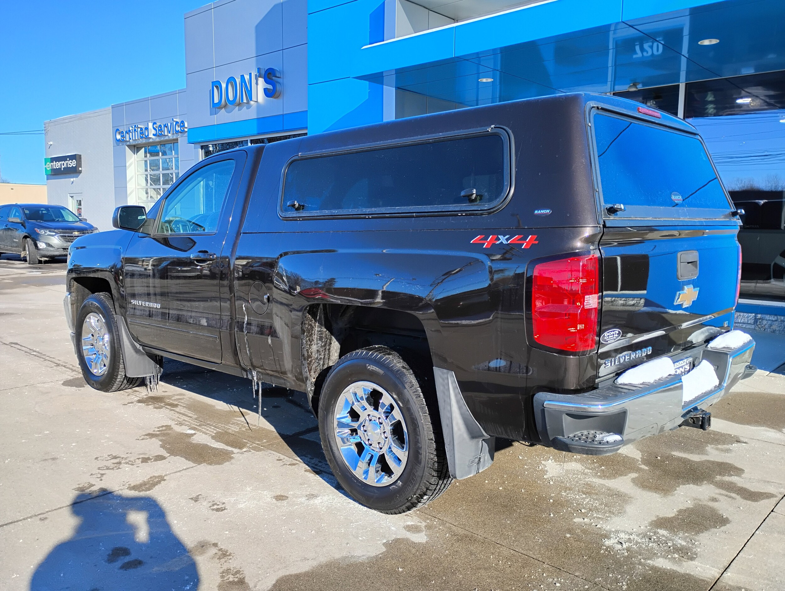 Used 2018 Chevrolet Silverado 1500 LT with VIN 1GCNKREC9JZ342471 for sale in Wauseon, OH