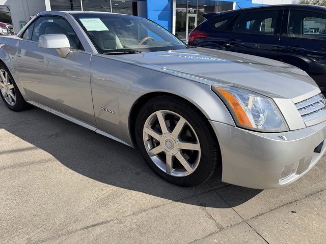 2004 Cadillac XLR Base photo 4