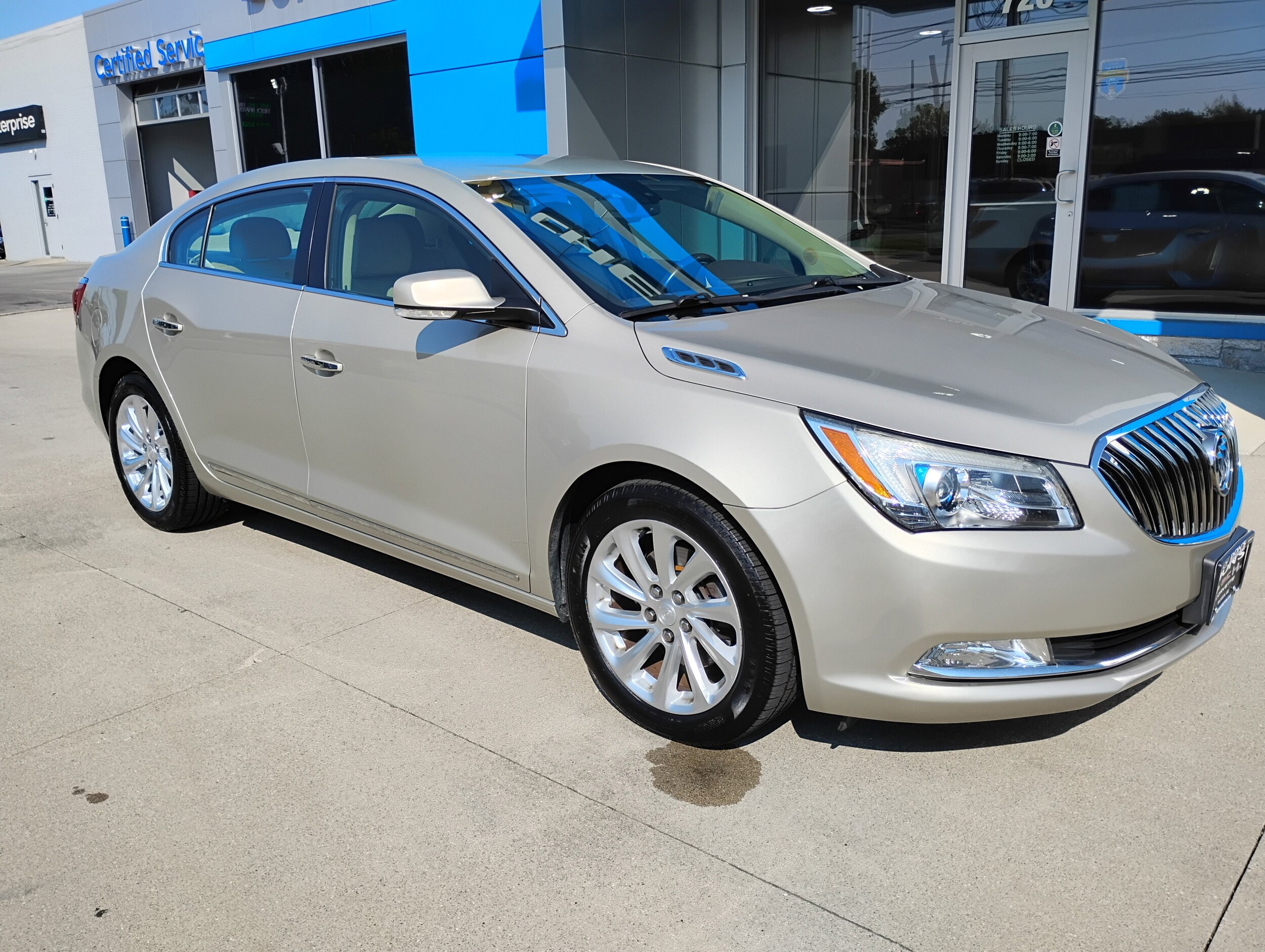 2015 Buick LaCrosse Leather photo 3