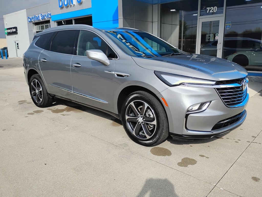 Used 2023 Buick Enclave Essence SUV