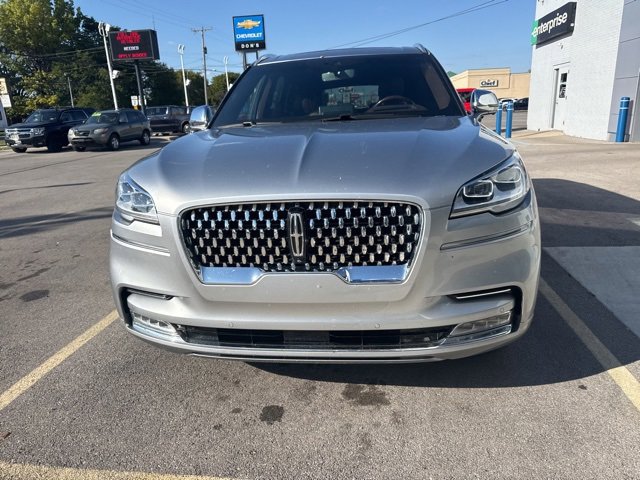 2020 Lincoln Aviator Black Label photo 2