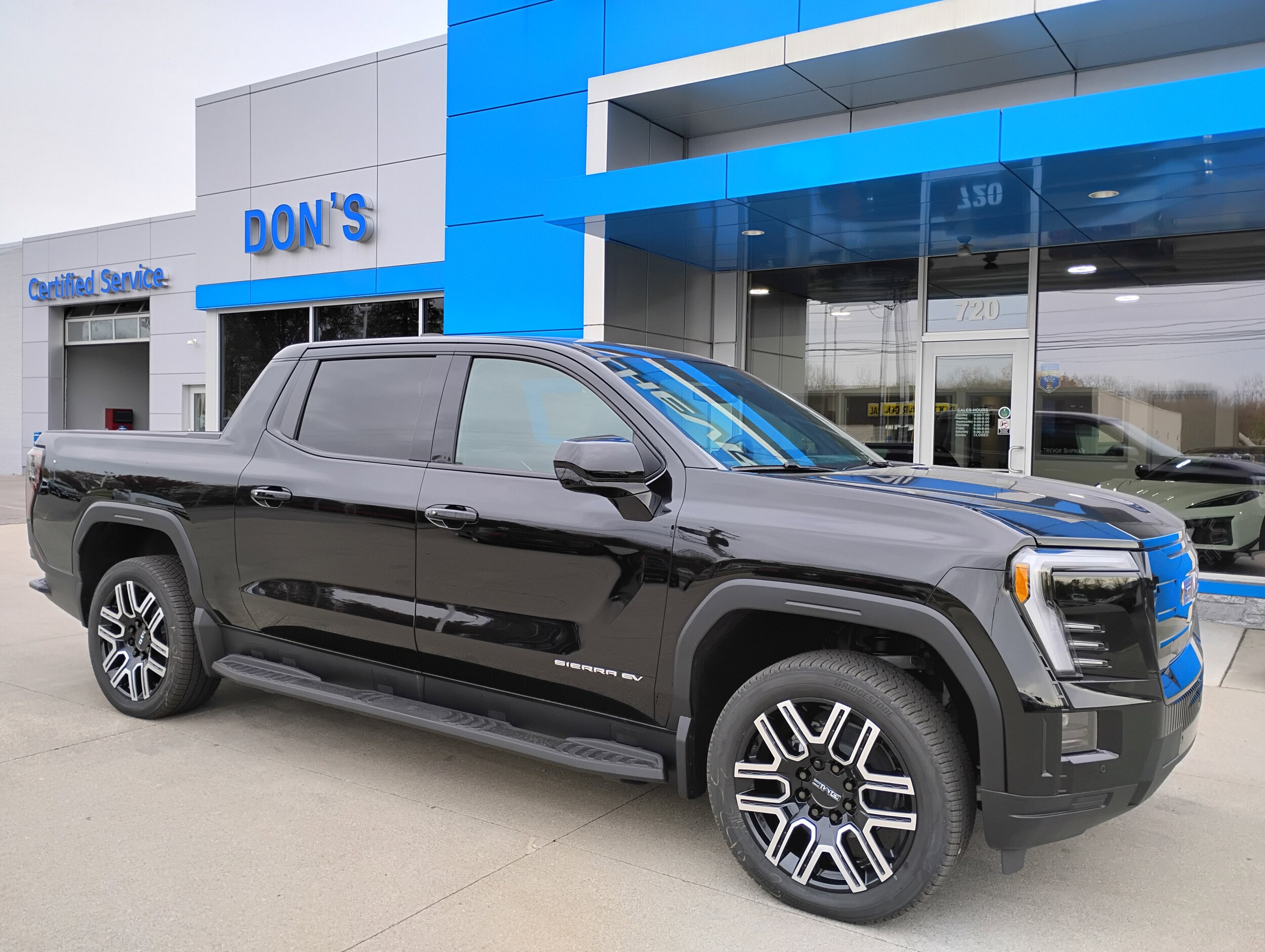 2026 Gmc Sierra Elevation photo 3