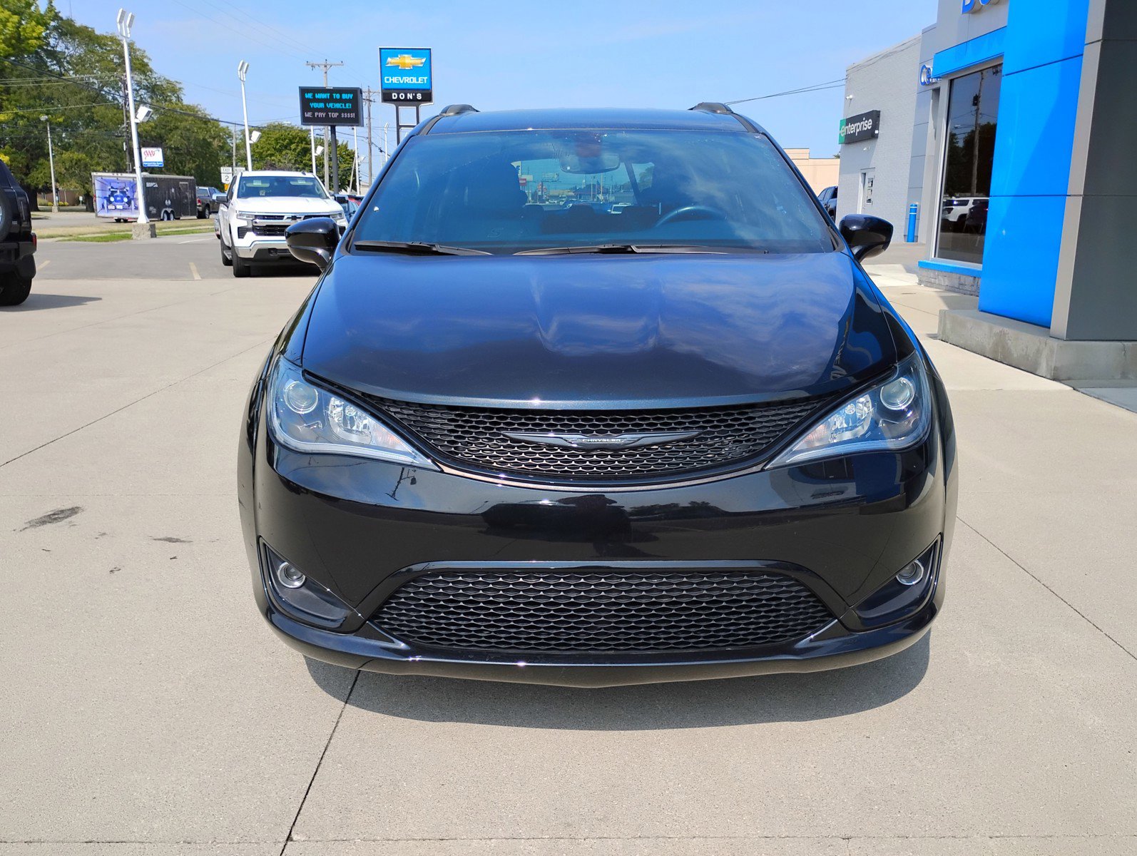 Used 2020 Chrysler Pacifica Touring L Plus with VIN 2C4RC1EG8LR132833 for sale in Wauseon, OH