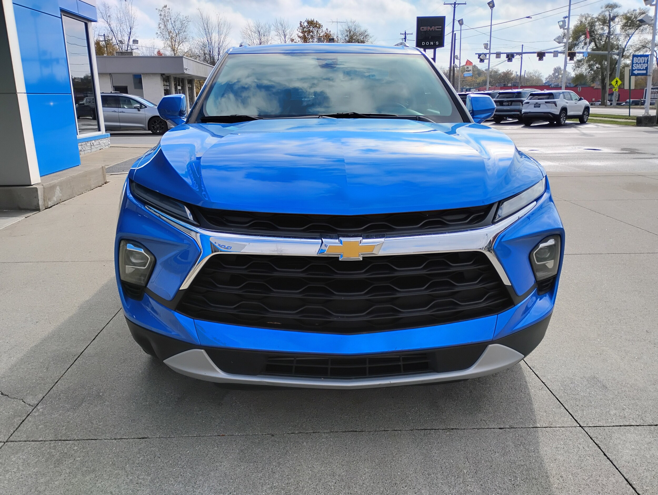 2024 Chevrolet Blazer 2LT photo 2