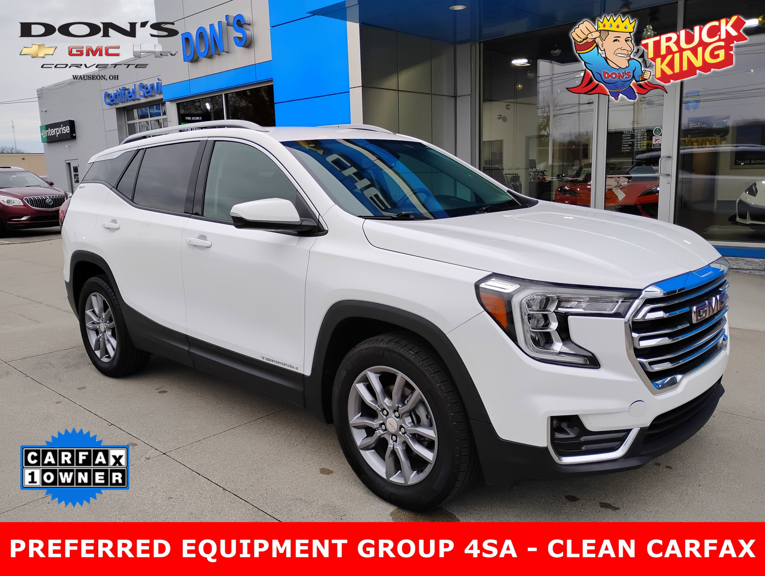 2024 GMC Terrain SLT's photo