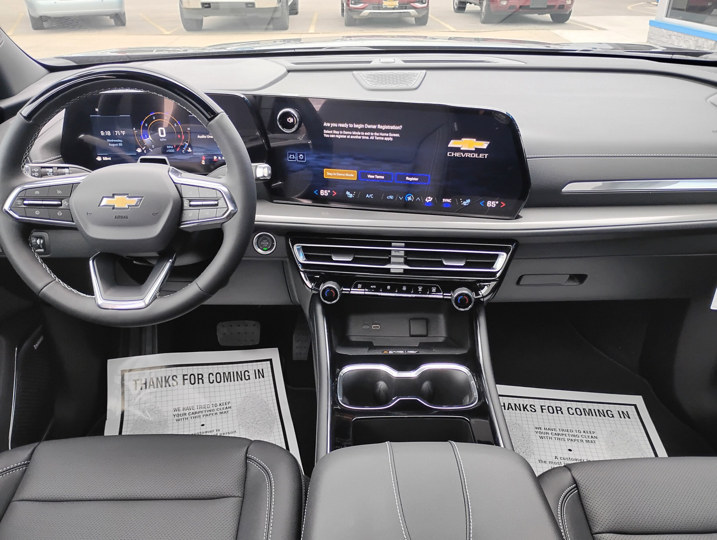 2026 Chevrolet Traverse photo 2