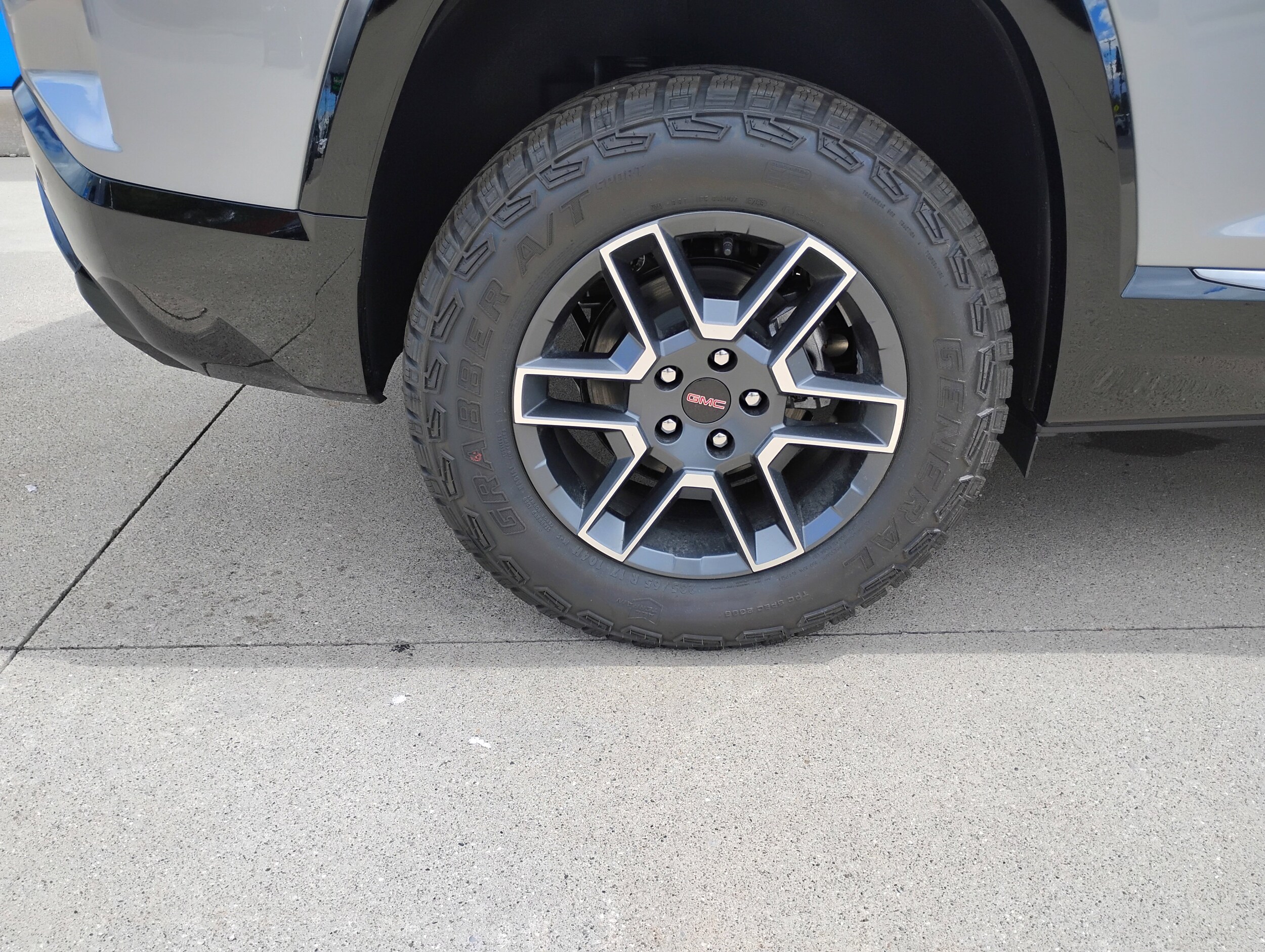 2026 GMC Terrain AT4 - Photo 24