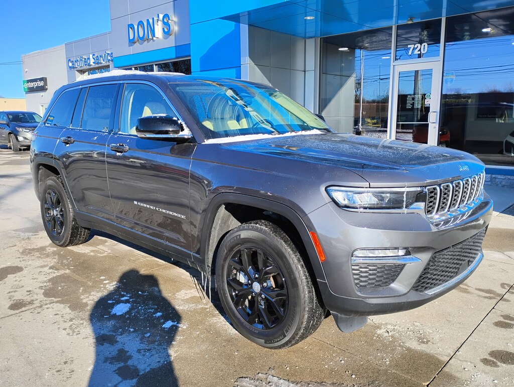 Used 2022 Jeep Grand Cherokee Limited SUV