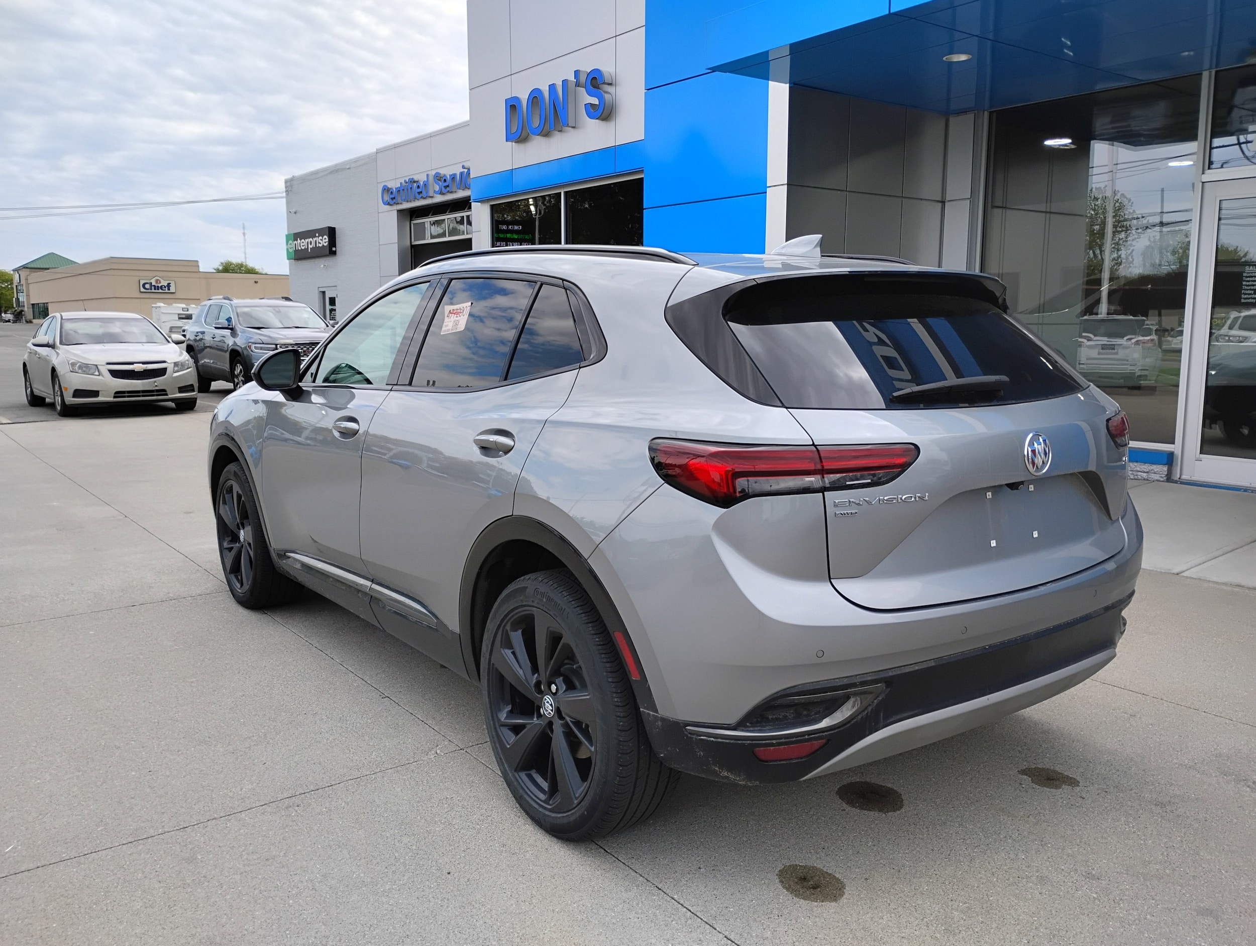Vehicle Image 2
