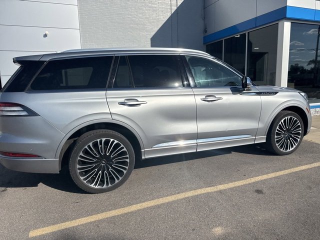2020 Lincoln Aviator Black Label photo 4