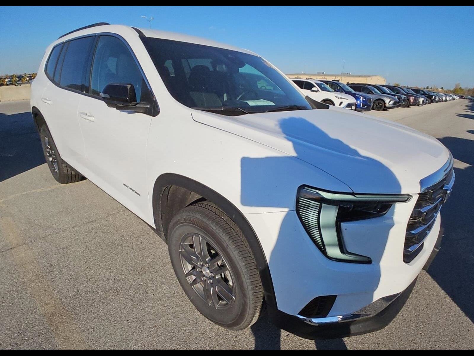 2025 Gmc Acadia Elevation photo 3