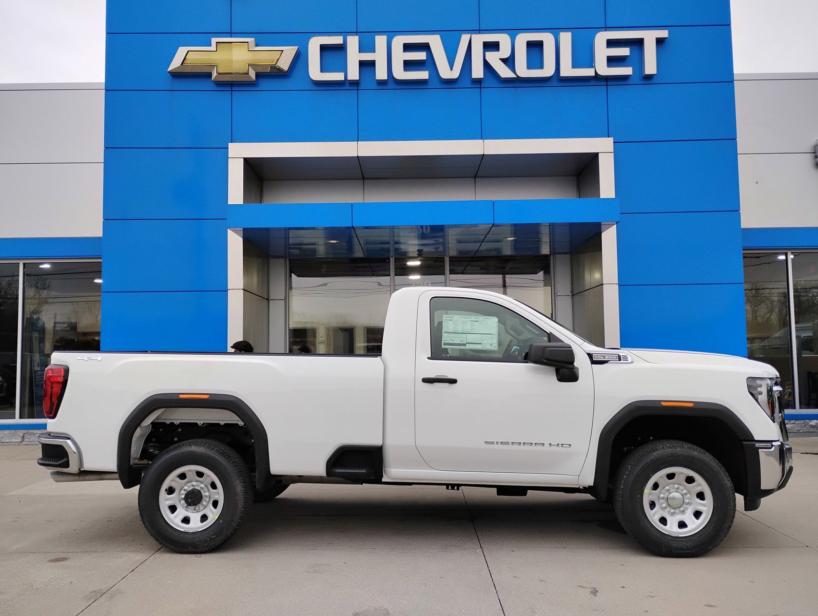 2025 Gmc Sierra 3500 HD Pro photo 3