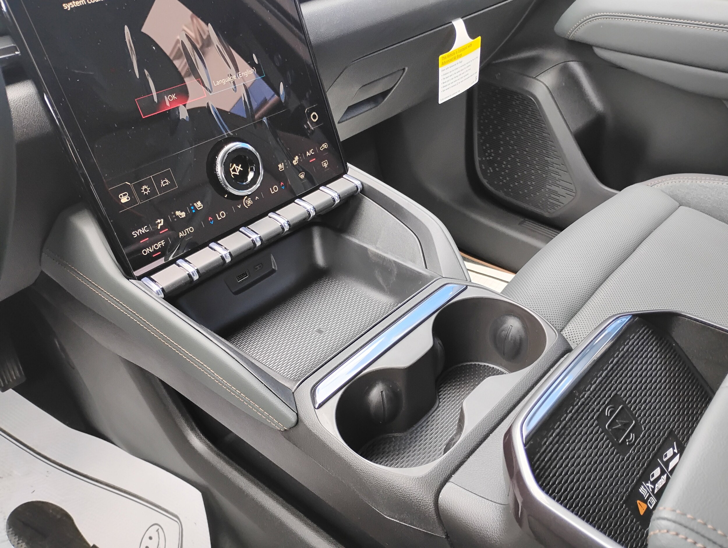 2026 GMC Terrain AT4 - Photo 13