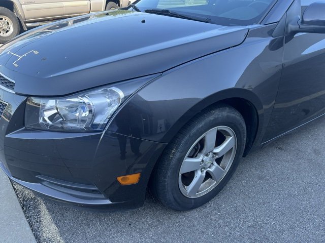 2014 Chevrolet Cruze LT photo 2