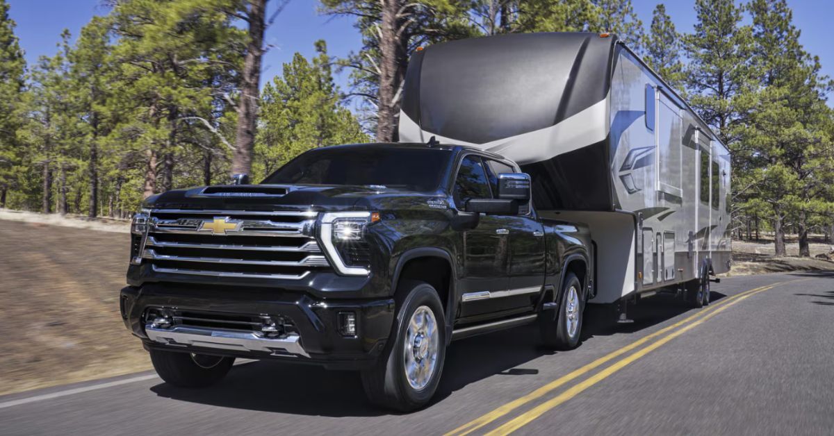  Towing Capability of the 2026 Chevrolet Silverado 2500HD.