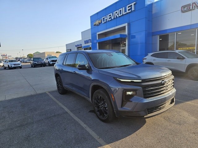 2024 Chevrolet Traverse 1LS photo 3