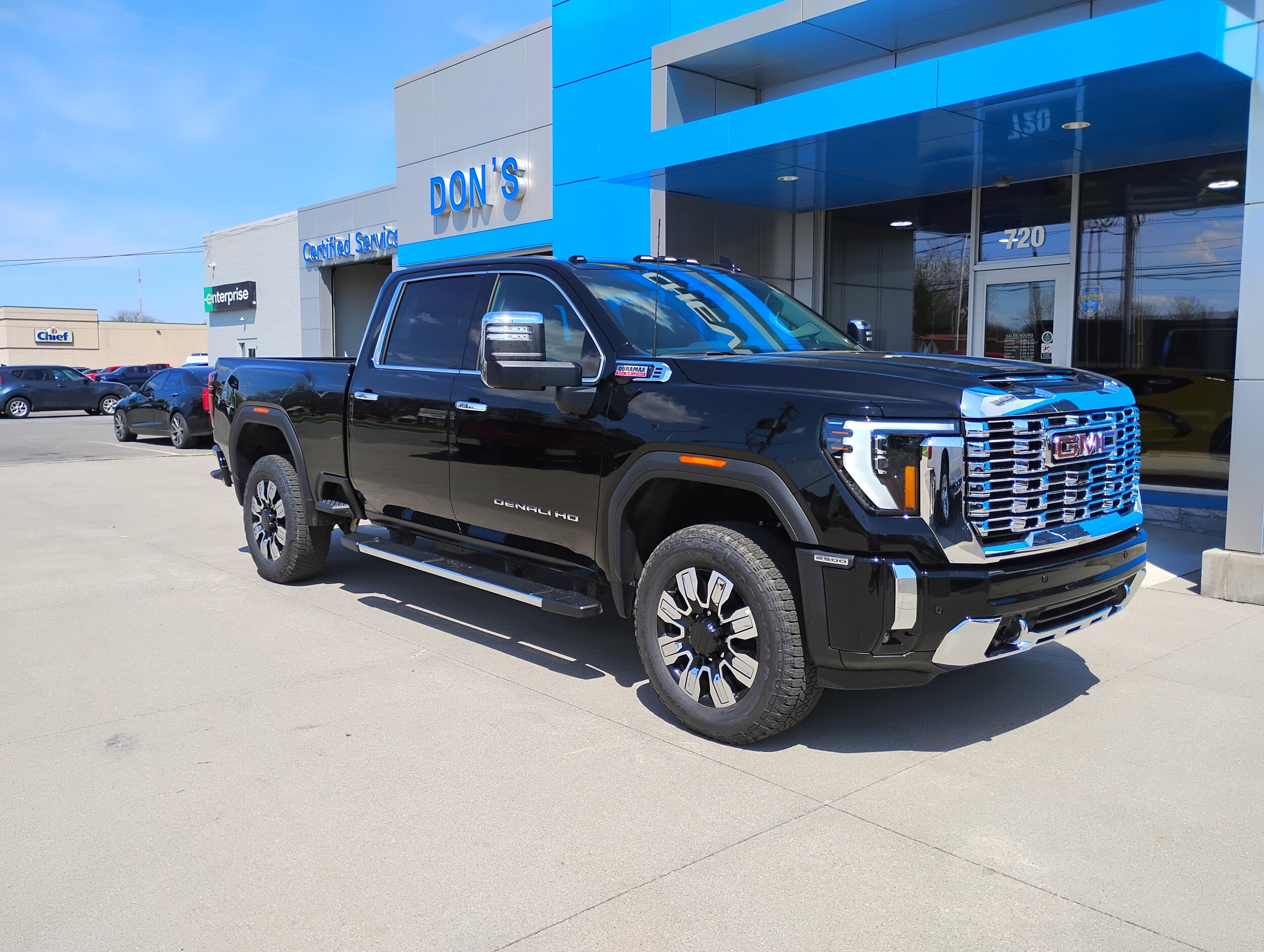 2025 Gmc Sierra 2500 HD Denali photo 3