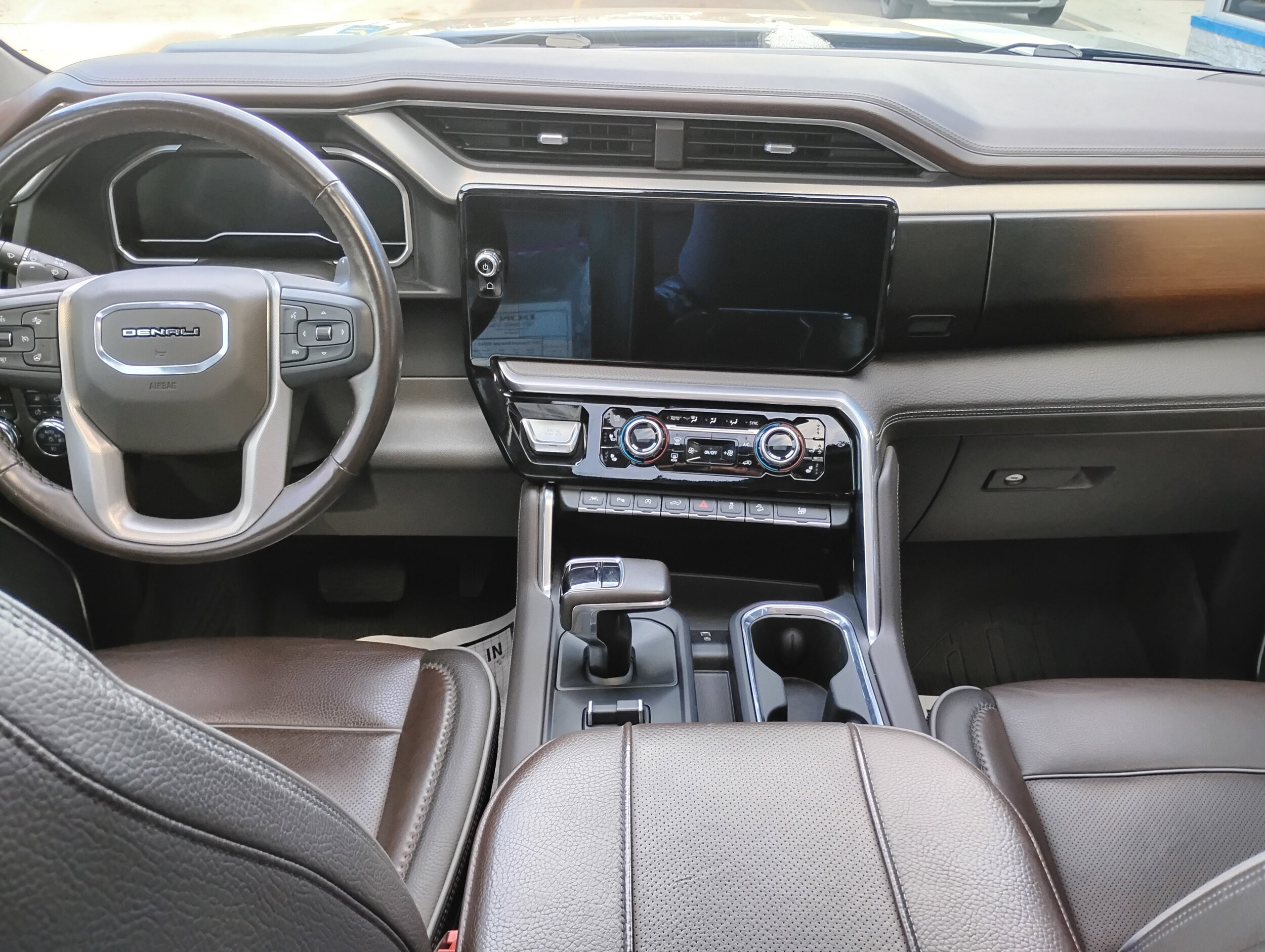 2023 Gmc Sierra 1500 Denali photo 2