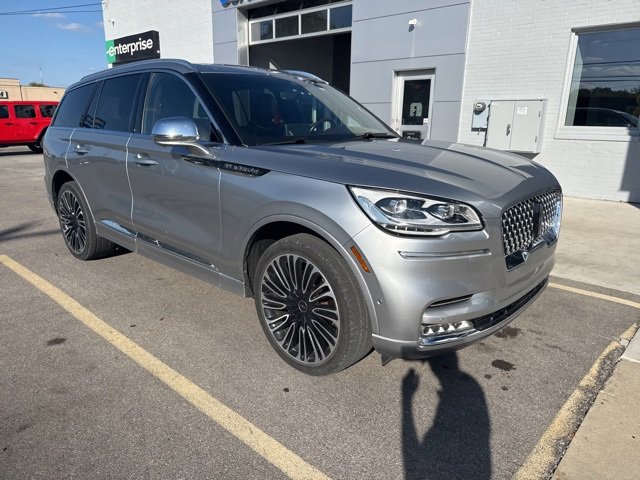 2020 Lincoln Aviator Black Label photo 3