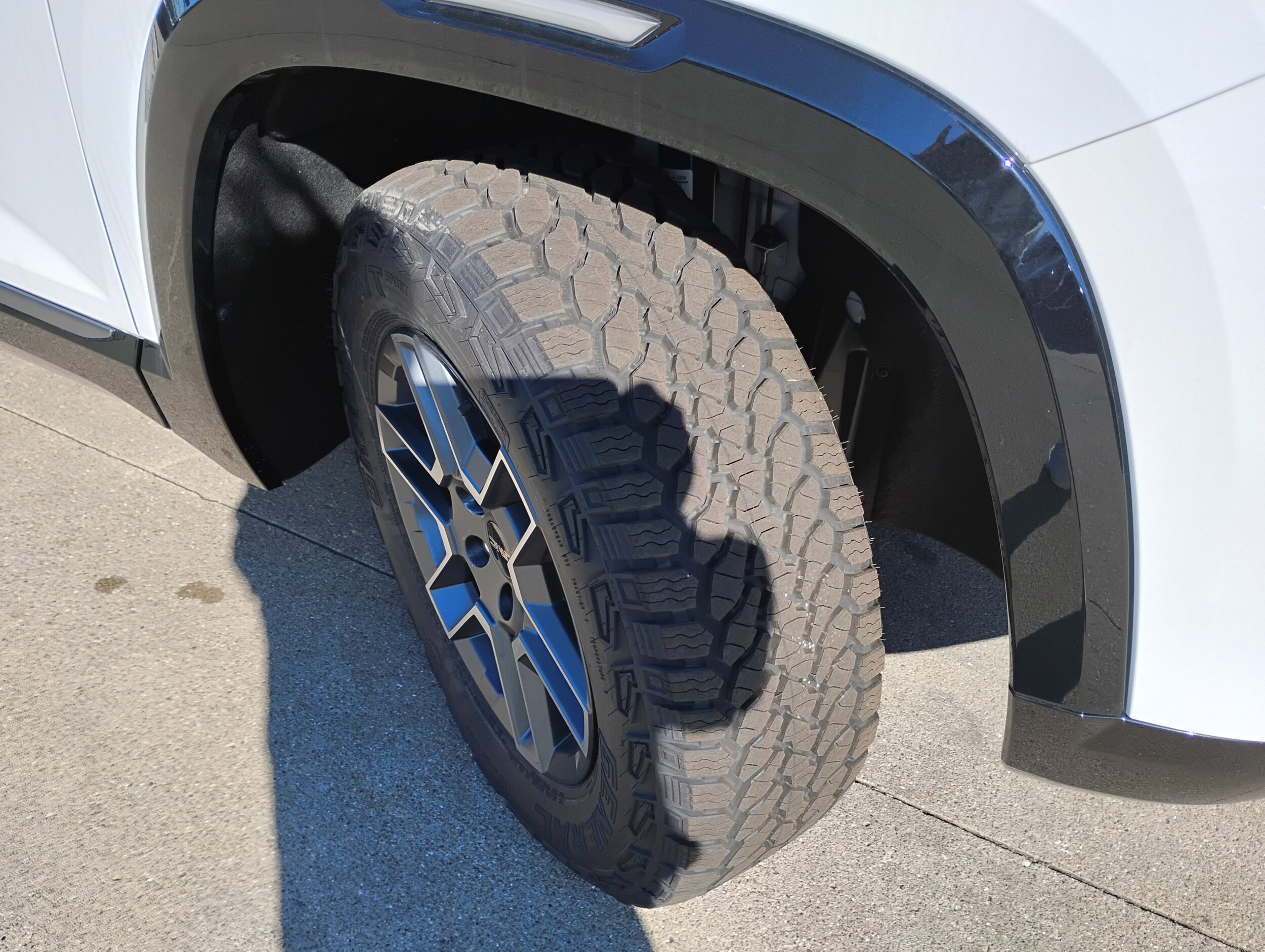2026 GMC Terrain AT4 - Photo 28