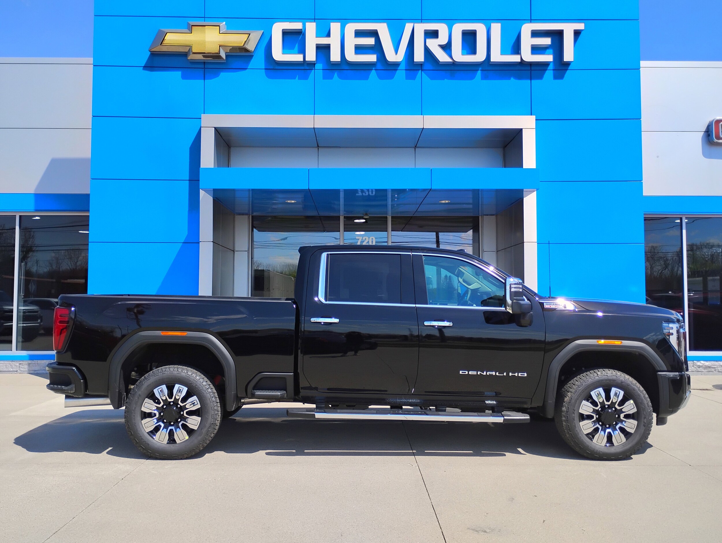 2025 Gmc Sierra 2500 HD Denali photo 4