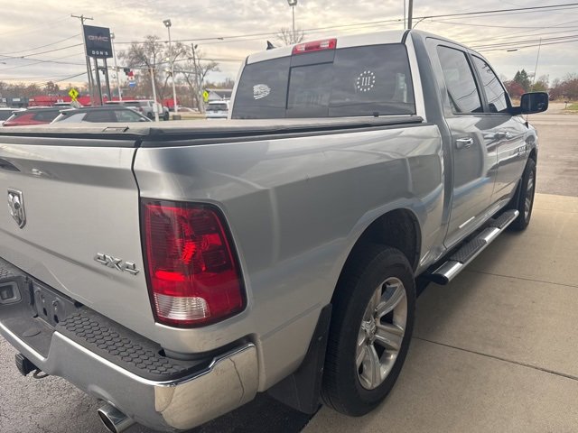 2014 Ram 1500 SLT photo 4