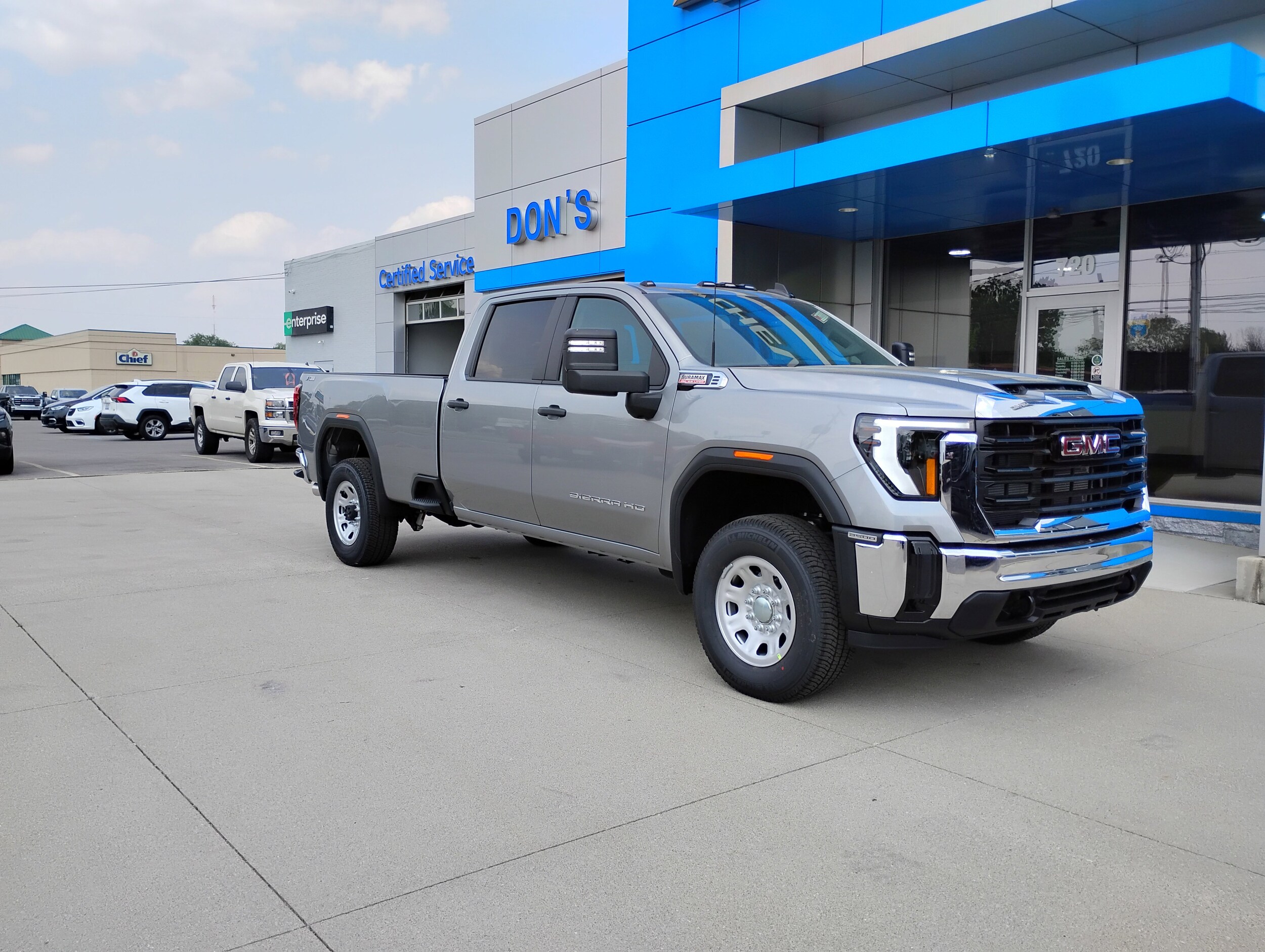 2025 Gmc Sierra 2500 HD Pro photo 2