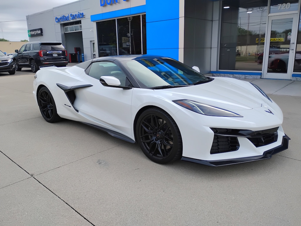 Used 2024 Chevrolet Corvette Stingray Z06 w/2LZ Convertible