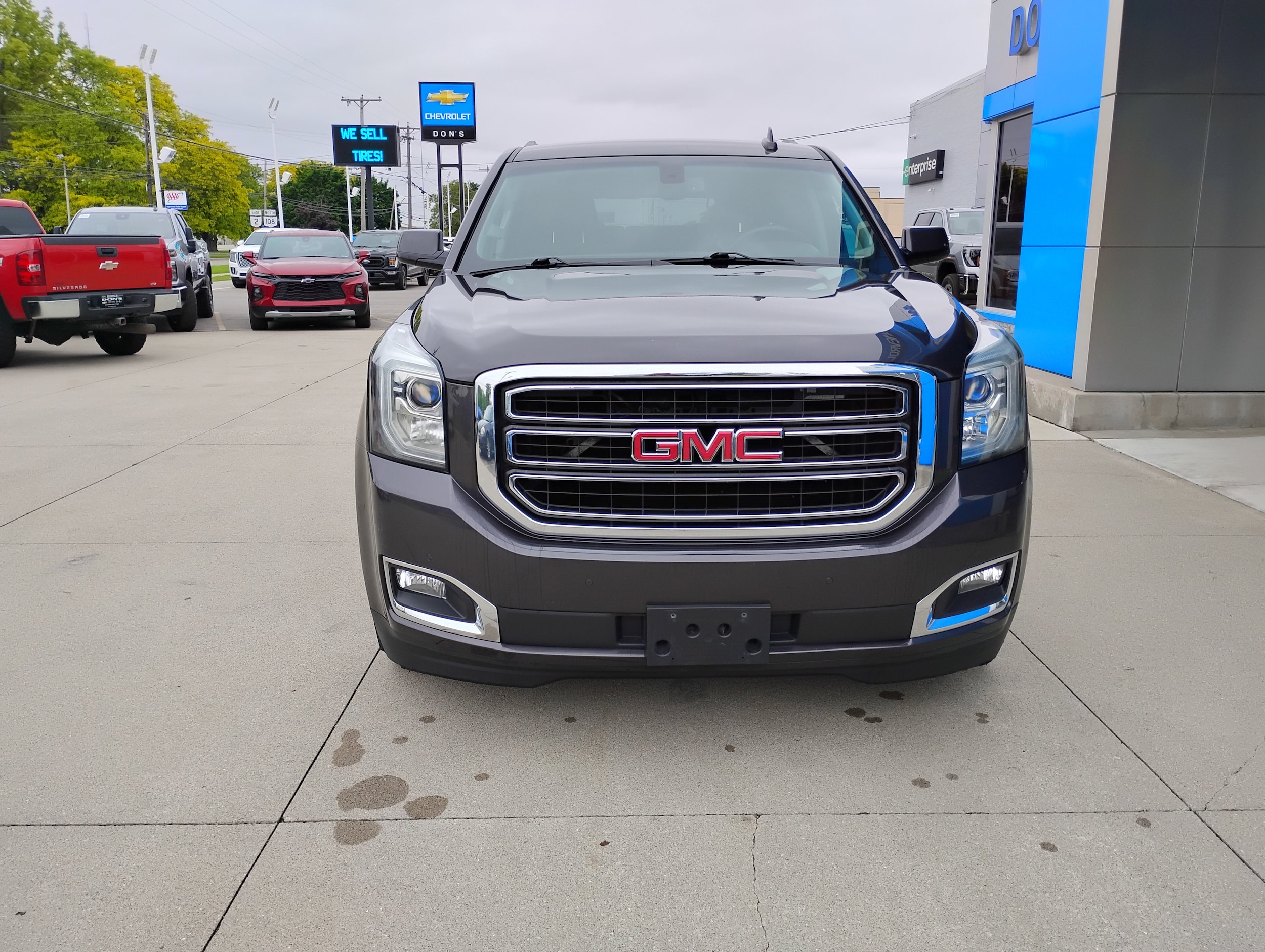 Used 2016 GMC Yukon XL SLE with VIN 1GKS2FKC8GR169755 for sale in Wauseon, OH