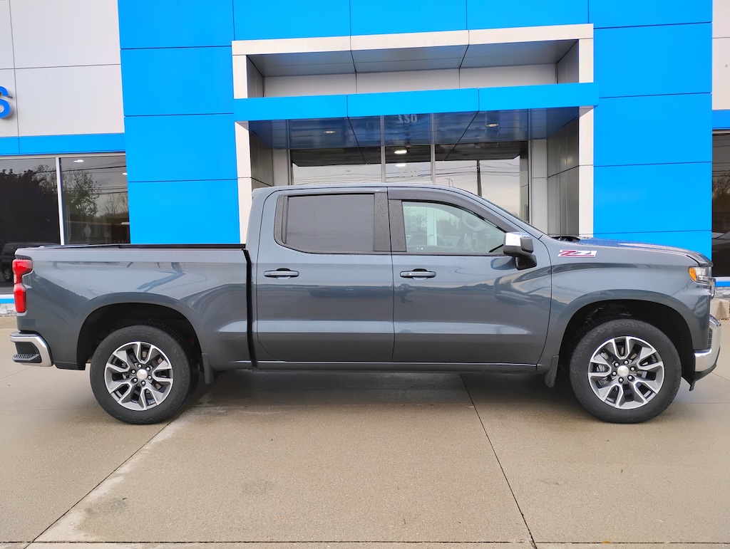 Used 2020 Chevrolet Silverado 1500 LT Truck Crew Cab