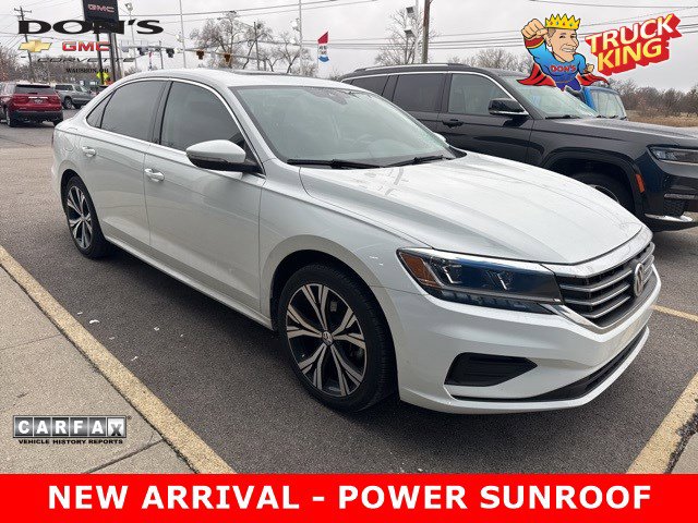 2021 Volkswagen Passat SE's photo