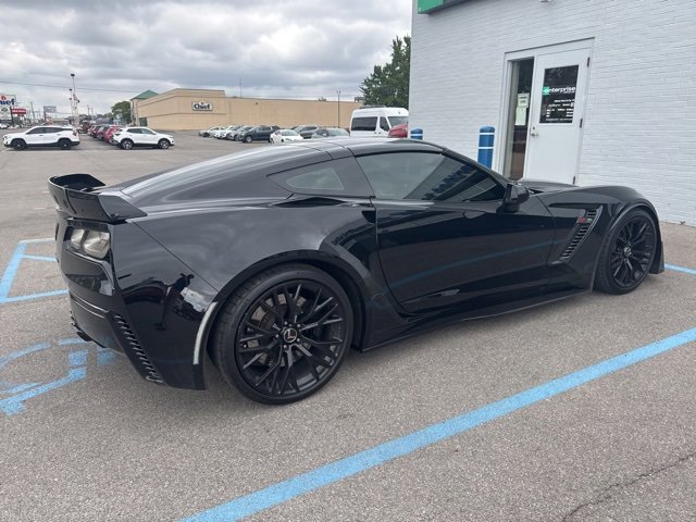 2015 Chevrolet Corvette Stingray 2LZ Z06 photo 3
